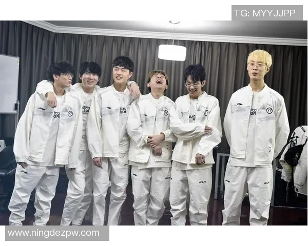 职业联赛中IG战队实力分析及其在赛季中的表现评估实时数据 职业联赛中IG战队实力分析及其在赛季中的表现评估实时数据